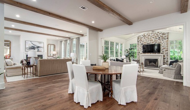 Spacious 4-bedroom estate with AC in nice Little Rock