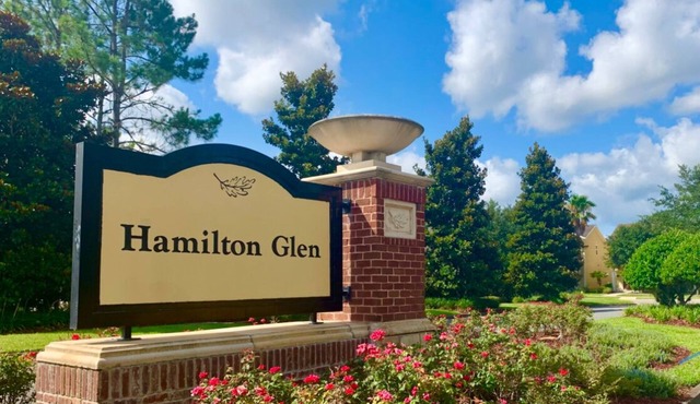 Spacious 4-bedroom house in the heart of Oakleaf