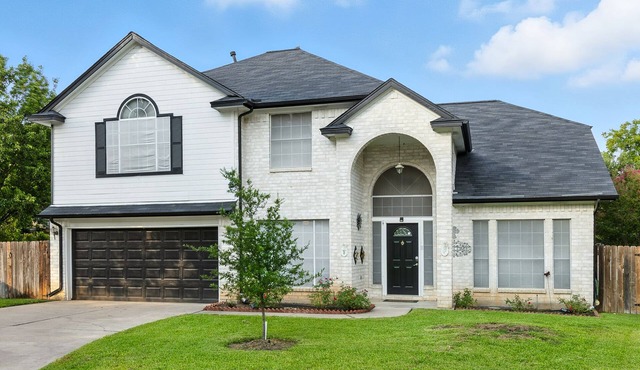 Spacious 4-Bedroom Gem in Pflugerville 24 min to downtown Austin