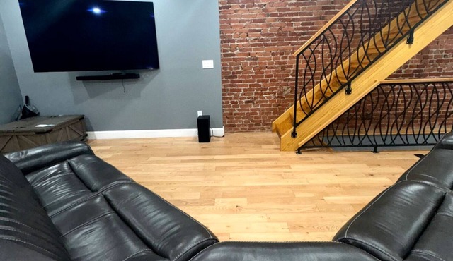 Spacious 4-bedroom 4 bathhome in the heart of Philadelphia with Roof Top Deck!