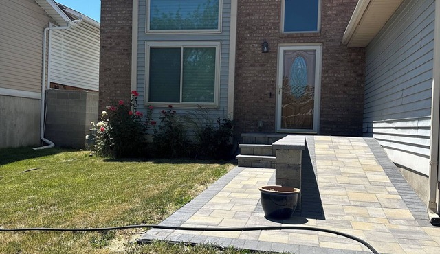 Spacious 4-bedroom house in terrific Taylorsville with AC