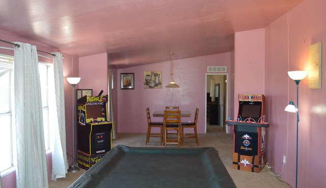 Spacious 4-bedroom home in delightful Vanderwagen with AC/heat