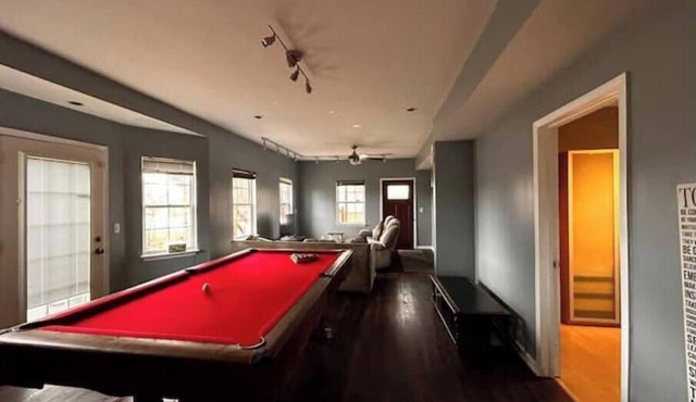 Spacious 4 bedroom with studio and updated kitchennn