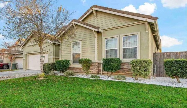 Spacious 4 BR home-Near UC Merced- quit neighborhd