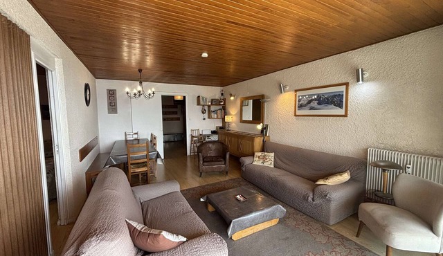 Spacious 4-Room Apartment for 9 - Ski Lift, Balcony, Garage - Alpe d'Huez