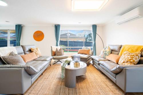 Spacious 4B House in PointCook