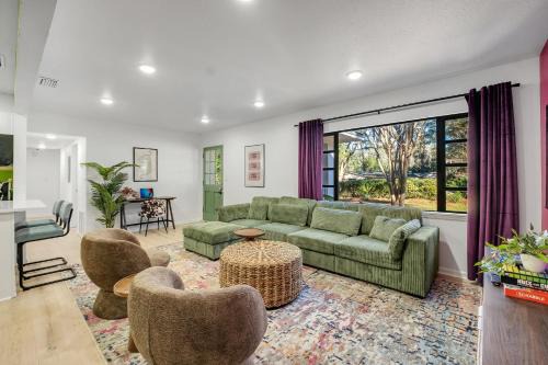 Spacious 4BD - Central Stay with Backyard & Games