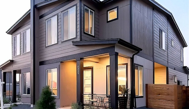 Spacious 4BD Near Denver w/BBQ, Games & Office