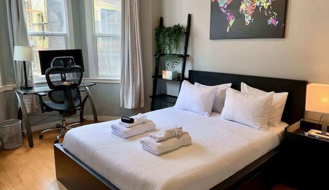 Spacious 4BR/2BA Flat in Central SOMA