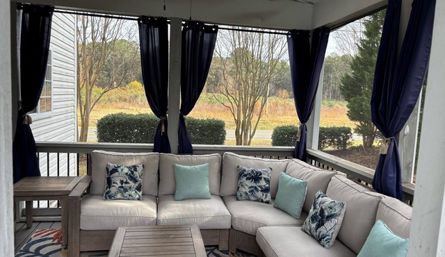 Spacious 4BR/3.5BA Home in Durham with Enclosed Patio