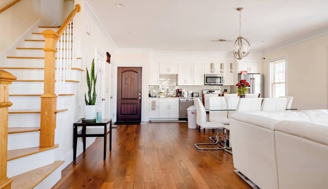 Spacious 4BR/4.5 BA Home Near Boston- Perfect for Groups and Family!