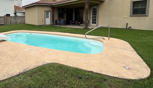 Spacious 4BR and 5RR Spanish Hacienda with Private Pool