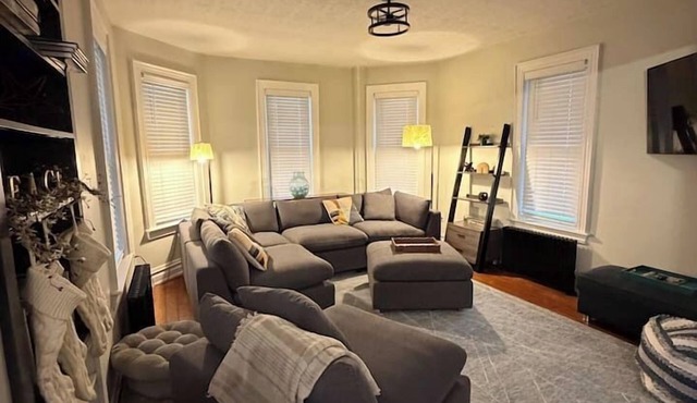 Spacious 4BR Family Home in New Oxford Fire Pit Near Gettysburg