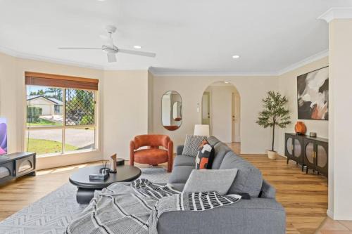 Spacious 4BR Family Home in Capalaba Local Charm