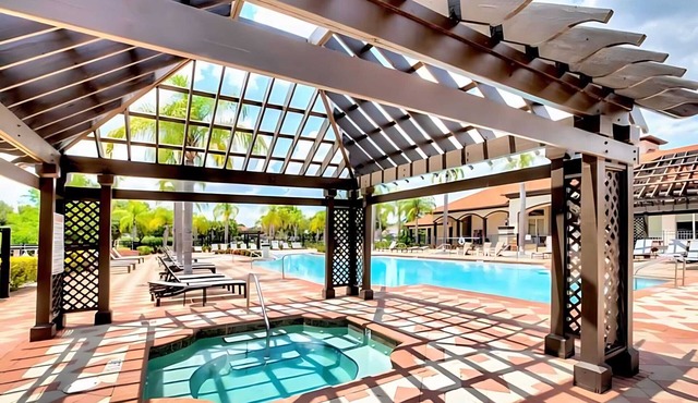 Spacious 4BR Family Townhouseprivate Pool & BBQ
