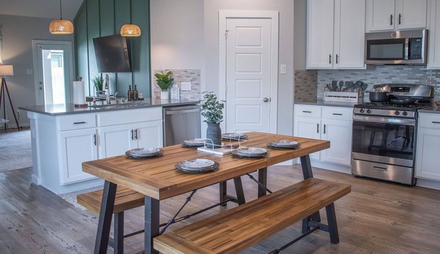 Spacious 4BR Family Retreat- Comfort & Fun for All Ages