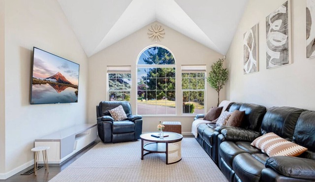 Spacious 4BR Getaway | Grill, Patio & Game Table