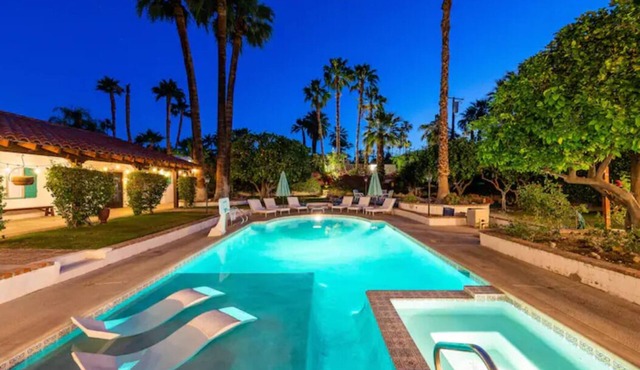 Spacious 4BR Historic Spanish Estate/Pool,Casita & Mountain Views/Old Las Palmas