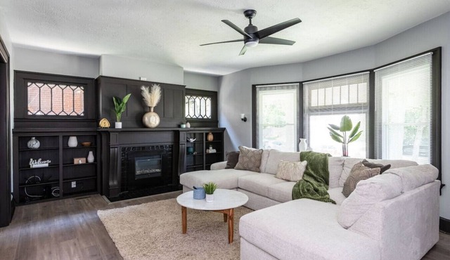 Spacious 4BR Historic Home Near Downtown Dayton