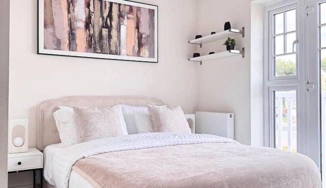 Spacious 4BR Home | 3 Parking | Offers Weekly Stay