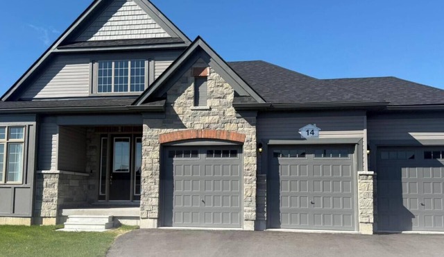 Spacious 4BR Home|Perfect for Groups|Trail Access