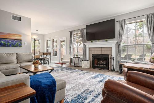 Spacious 4BR home Family Friends FIFA DFW - Keller