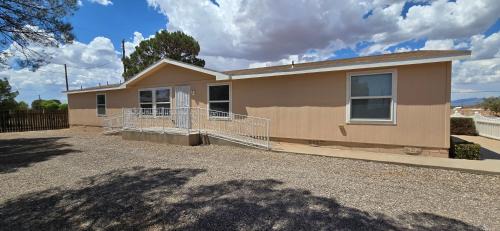 Spacious 4BR Home Near WSMR with King Suites
