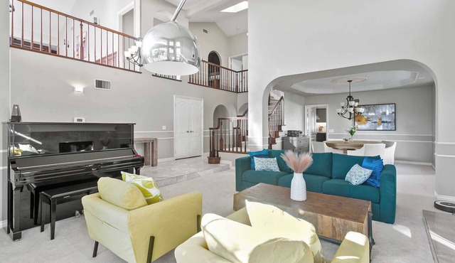 Spacious 4BR Home｜Pool Access｜Modern Amenities｜ Yorba Linda｜Laundry Room #42033