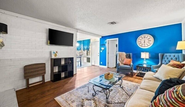 Spacious 4BR Home | Pet-Friendly | Near Tulsa Expo