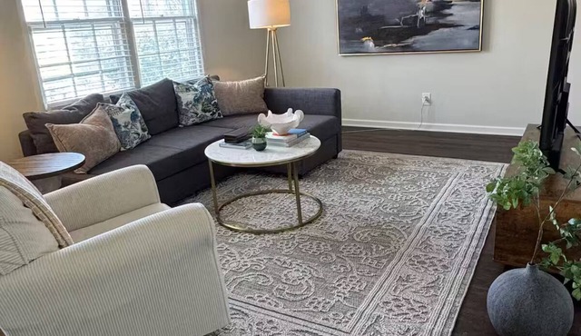 Spacious 4BR Home with Game Room
