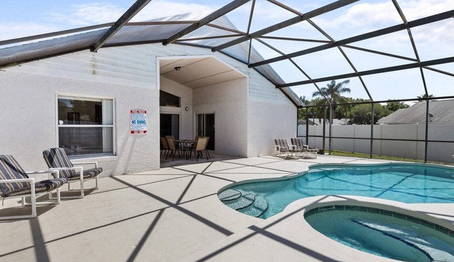 Spacious 4BR Kissimmee Pool Home w/Private Spa, Fenced Yard & Near Disney