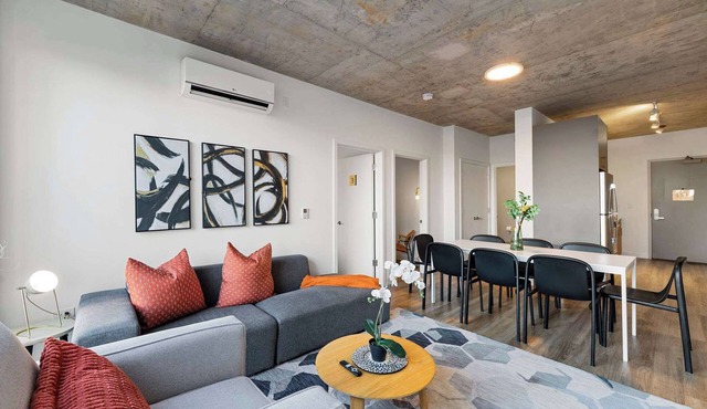 Spacious 4BR Near Fulton Market & Riverwalk