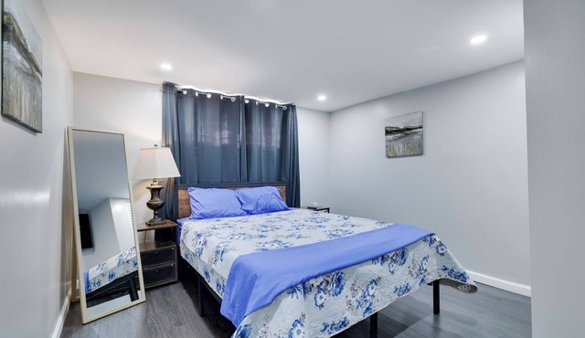 Spacious 4BR Newark Home – Free Parking + NYC