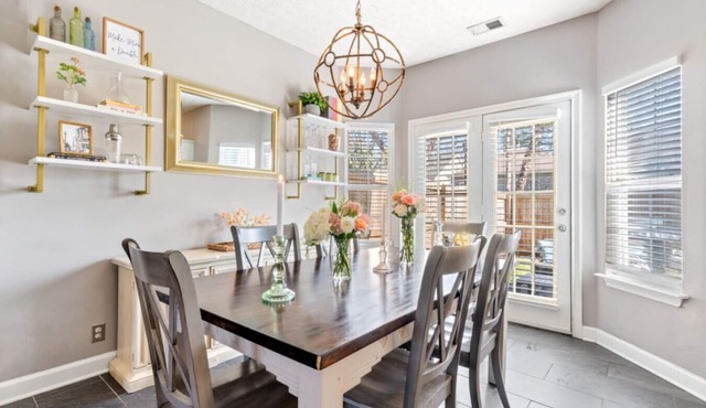 Spacious 4BR Next to Geodis Park-Close to Downtown