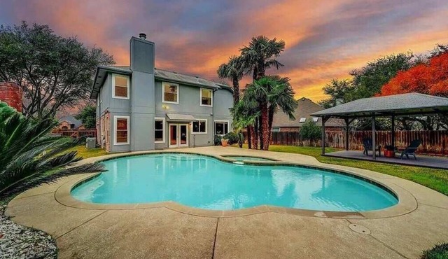 Spacious 4BR North Austin Haven w Private Pool