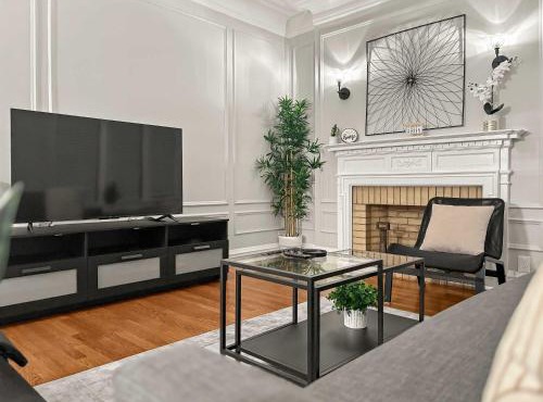 Spacious 4BR Retreat - Chase E1