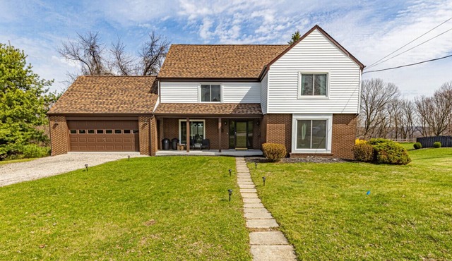 Spacious 4BR Retreat | BBQ | Gym | Sleeps 14