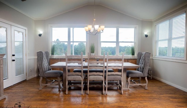 Spacious 4BR villa w/ private pool and tennis