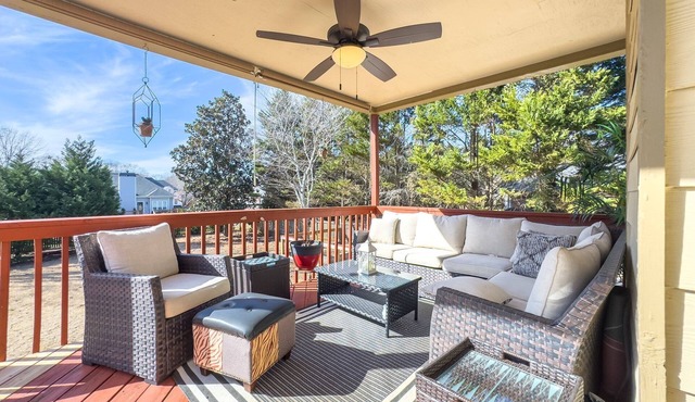 Spacious 4BR w/Downstairs Suite | 5% 10%