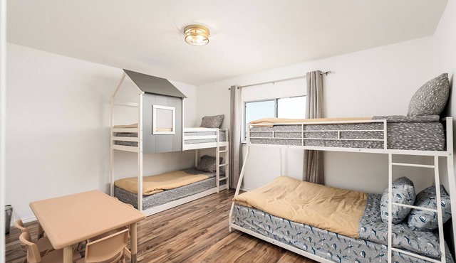 Spacious 4BR w Game Room - 15 min to Seaworld