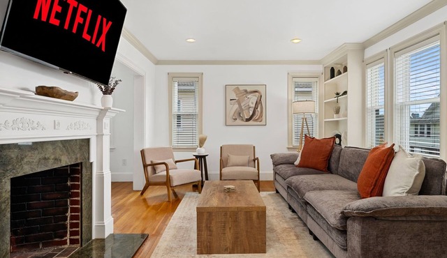 Spacious 4BR2BA with 4 Private Parking spots! Near Boston Harvard MIT Tufts