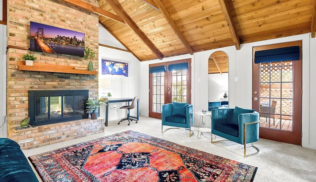 Spacious 4K Beds in Town Center | Fenced Yard!