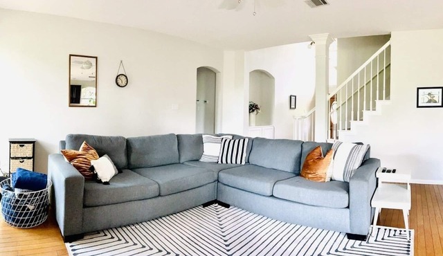 Spacious 5-BD Austin home - perfect for Family/Friends Getaway