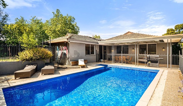 Spacious 5-Bed Home with Pool in Glen Iris
