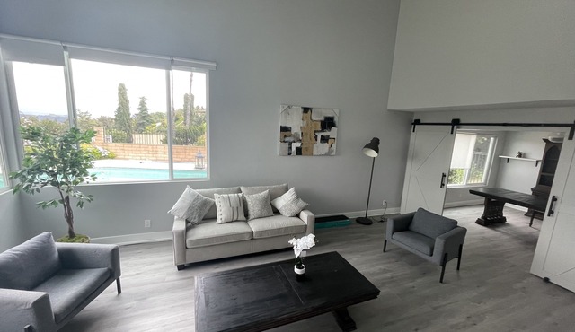 Spacious 5-bedroom house with fabulous view in Hacienda Heights
