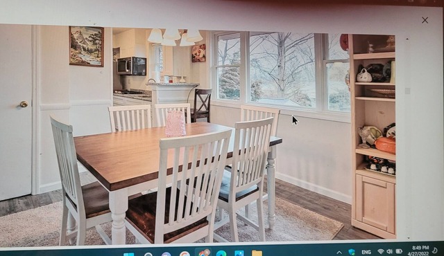Spacious 5-bedroom villa with WiFi, AC in pleasant New Carrollton