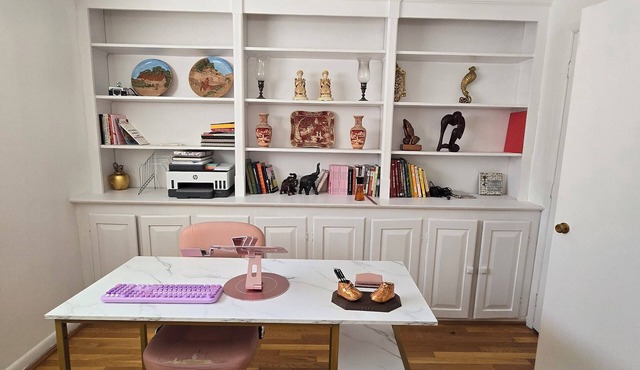 Spacious 5-bedroom house in welcoming Silver Spring