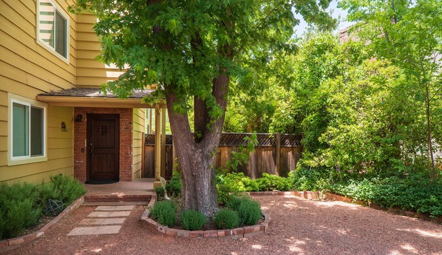 Spacious 5 Bedroom/3 Bathroom Tranquil Sedona Getaway!