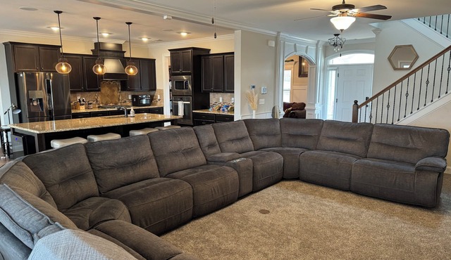 Spacious 5-bedroom, 8-bed house in welcoming Grovetown, w/Rogue fitness room