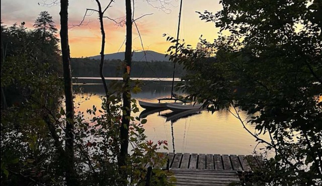 Spacious 5-bedroom beautiful water view home with private boat dock!